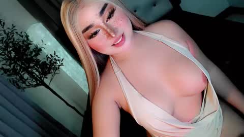 amelia_nicole08 online show from November 19, 2025, 9:37 pm