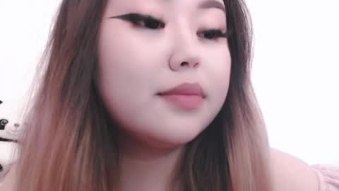 Amelia online show from April 16, 2026, 6:09 pm