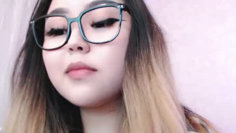 Snapshot of amelia_sunlight chatting on May 14, 2026, 6:04 pm Amelia online show from May 14, 2026, 6:04 pm