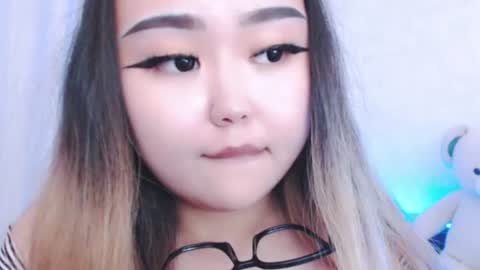 Snapshot of amelia_sunlight chatting on June 27, 2026, 4:12 pm Amelia online show from June 27, 2026, 4:12 pm