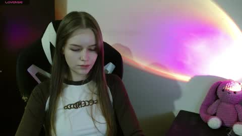 amelia_sweeti online show from April 6, 2026, 8:43 pm