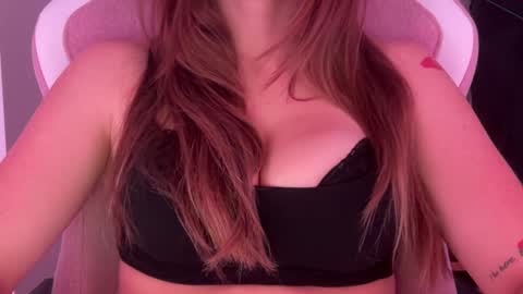 ameliacooperxxx online show from September 19, 2025, 7:14 pm