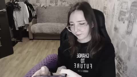 Snapshot of ameliakamishiro chatting on February 12, 2025, 6:51 pm Amelia online show from February 12, 2025, 6:51 pm