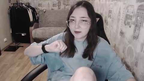 Snapshot of ameliakamishiro chatting on March 1, 2025, 10:53 pm Amelia online show from March 1, 2025, 10:53 pm