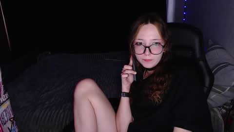 Snapshot of ameliakamishiro chatting on November 9, 2025, 9:07 am Amelia online show from November 9, 2025, 9:07 am