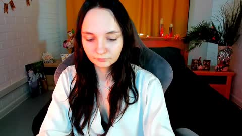 Amelia online show from December 19, 2024, 11:50 am