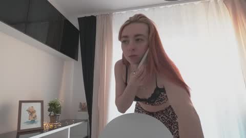 Amelia   online show from February 5, 2025, 2:26 pm