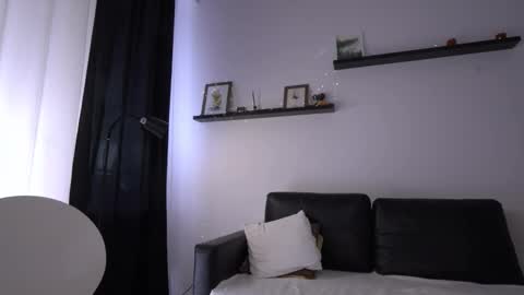 Amelia   online show from March 15, 2026, 11:05 am