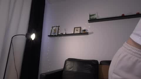 Amelia   online show from April 2, 2026, 2:04 pm