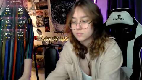 Amelia online show from September 21, 2025, 7:43 am