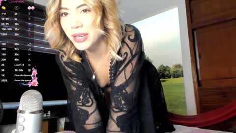 Snapshot of ameliashepard1 chatting on September 20, 2025, 9:38 pm Amelia online show from September 20, 2025, 9:38 pm