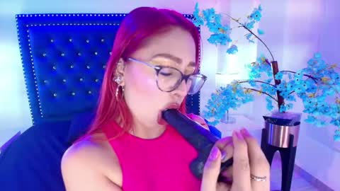Amelie online show from April 24, 2026, 11:12 am