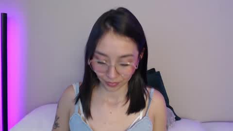 Amelie online show from February 8, 2025, 7:04 am