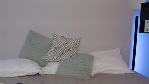 Amelie online show from February 19, 2025, 11:46 pm