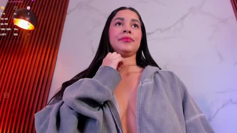 Alejandra  online show from December 18, 2024, 7:15 am