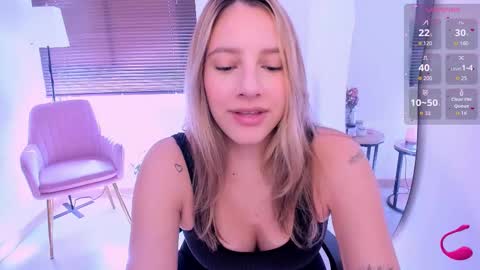 Amelie Graham online show from November 21, 2025, 2:27 pm