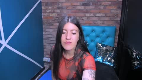 Snapshot of ameliegray chatting on December 26, 2024, 7:38 pm A M E L I E online show from December 26, 2024, 7:38 pm