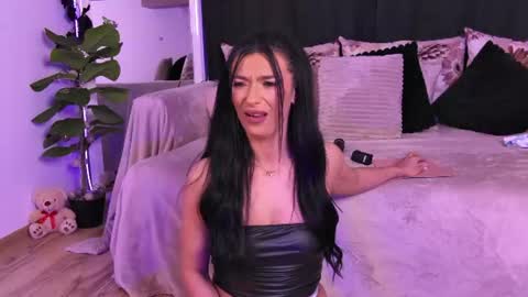 Snapshot of ameliereeaa chatting on June 22, 2026, 5:43 pm AmelieReeaa online show from June 22, 2026, 5:43 pm