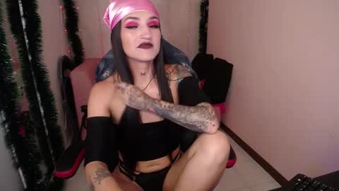 AMELIEROUS .. see you tomorrow  kisses online show from December 2, 2024, 3:25 pm