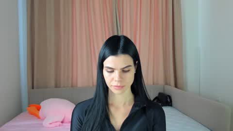 amelisweet online show from September 19, 2025, 8:27 am