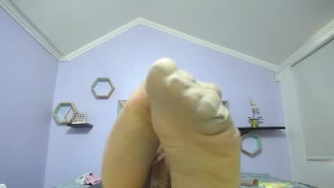 Amell Thomson online show from December 28, 2024, 5:25 pm