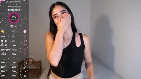 Snapshot of amelycaro chatting on February 23, 2025, 7:00 am Amely online show from February 23, 2025, 7:00 am