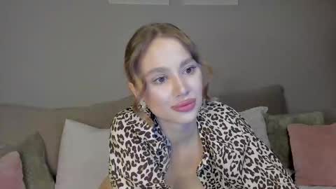 Stefa online show from September 19, 2025, 4:29 pm