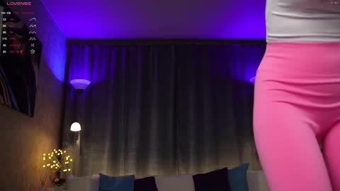 Snapshot of amelyxxx chatting on March 2, 2025, 5:12 am Amy online show from March 2, 2025, 5:12 am