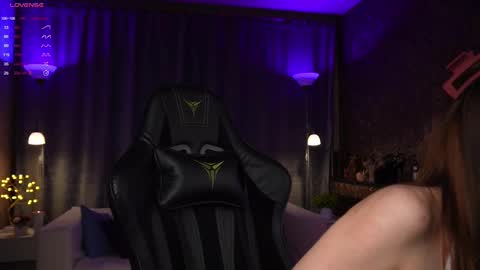 Snapshot of amelyxxx chatting on March 8, 2025, 3:28 am Amy online show from March 8, 2025, 3:28 am