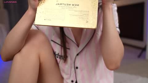 Snapshot of amelyxxx chatting on October 17, 2025, 12:47 am Amy online show from October 17, 2025, 12:47 am