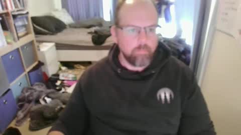 Snapshot of amf_1982 chatting on March 3, 2025, 12:26 am Andy online show from March 3, 2025, 12:26 am