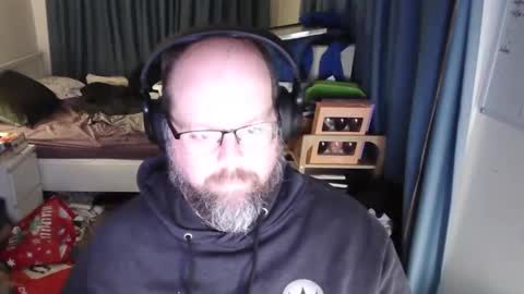 Snapshot of amf_1982 chatting on September 25, 2025, 1:37 pm Andy online show from September 25, 2025, 1:37 pm