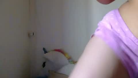 Snapshot of ami_rosee chatting on July 22, 2026, 7:11 am ami_rosee online show from July 22, 2026, 7:11 am