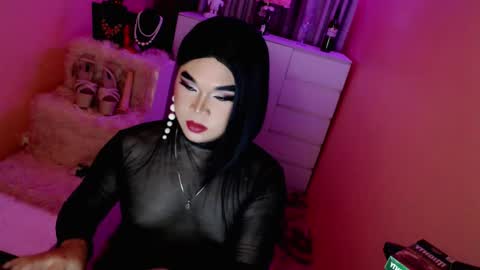 Queen Mireska online show from January 16, 2025, 4:28 pm