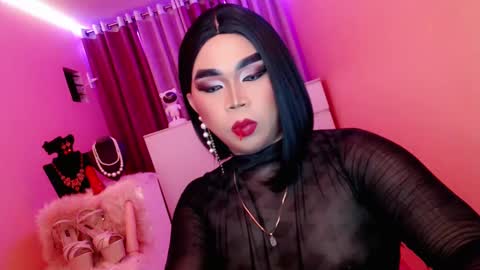 Queen Mireska online show from March 3, 2025, 12:27 pm