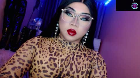 Queen Mireska online show from March 25, 2026, 5:41 pm