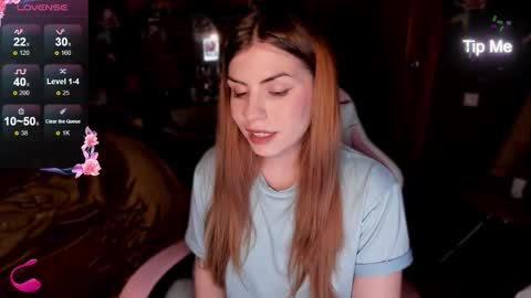 Snapshot of amiandthomas chatting on October 8, 2025, 1:14 am VelvetCaprice online show from October 8, 2025, 1:14 am