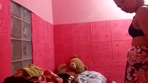 Amia online show from November 27, 2025, 1:18 am