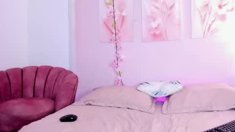 AmiiClark  online show from February 6, 2026, 7:17 pm