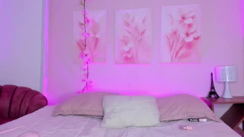 Snapshot of amiiclark chatting on March 14, 2026, 7:08 pm AmiiClark online show from March 14, 2026, 7:08 pm