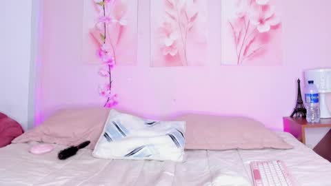 Snapshot of amiiclark chatting on March 21, 2026, 7:06 pm AmiiClark online show from March 21, 2026, 7:06 pm