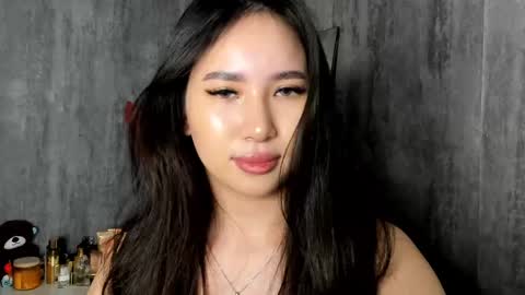 Amina online show from February 20, 2025, 1:08 pm