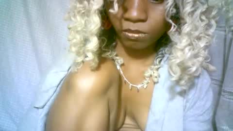 aminah01 online show from January 4, 2025, 5:16 pm