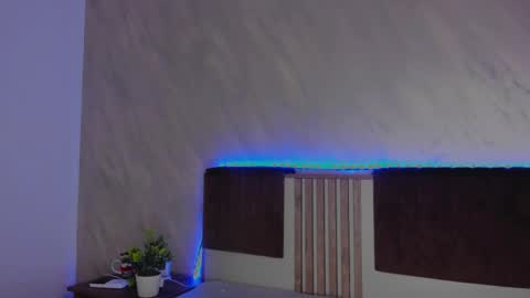 Snapshot of amiraanne chatting on October 17, 2025, 2:04 am AmiraAnne online show from October 17, 2025, 2:04 am