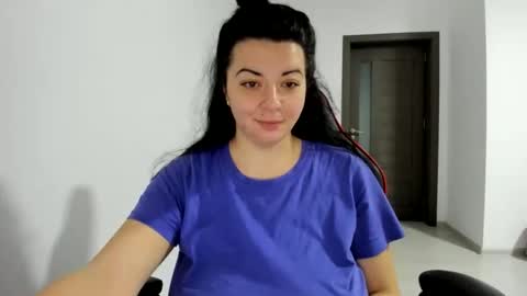 Snapshot of amiraisa chatting on December 4, 2025, 3:05 am Amiraisa online show from December 4, 2025, 3:05 am