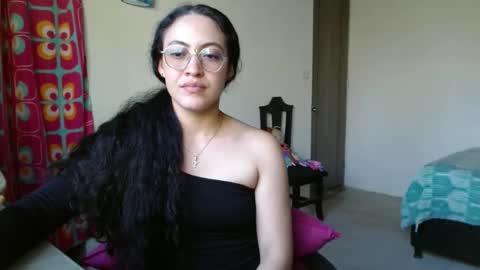 amitlu_ online show from January 23, 2025, 8:02 pm