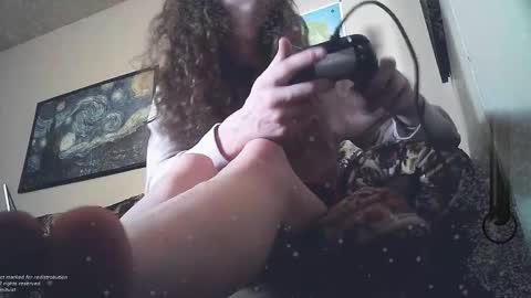 amituist online show from December 22, 2025, 4:48 pm