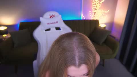 amivibe online show from October 8, 2025, 2:42 am