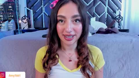 Snapshot of ammy_glow chatting on February 12, 2026, 8:26 pm ammy_glow online show from February 12, 2026, 8:26 pm