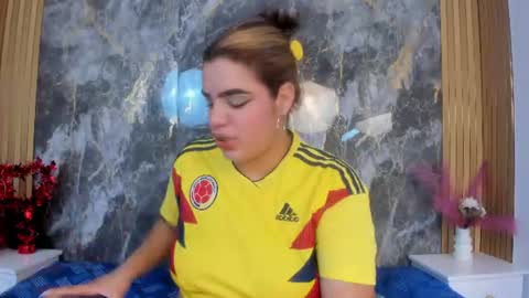 Snapshot of ammy_honey chatting on June 23, 2026, 10:41 pm Ammy Honey online show from June 23, 2026, 10:41 pm